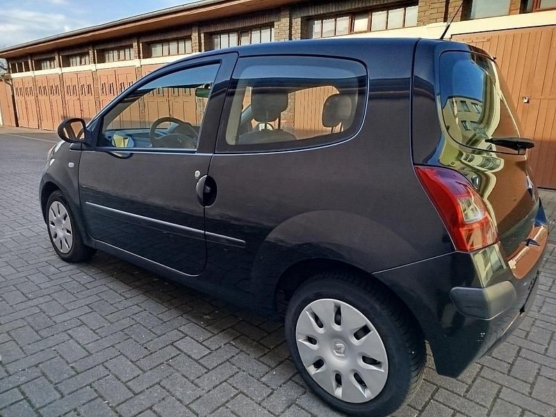Second-hand Renault Twingo 76 CP (55 kW) 2009 Negru Hatchback