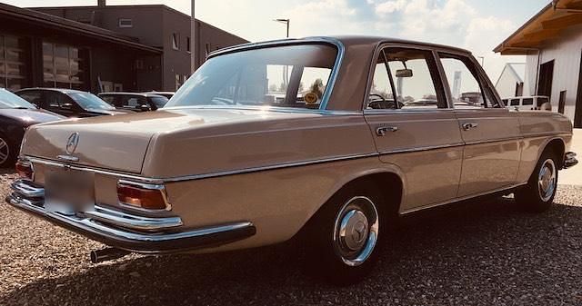 Gebraucht Mercedes S250 129 PS (94 kW) 1966 Beige Limousine
