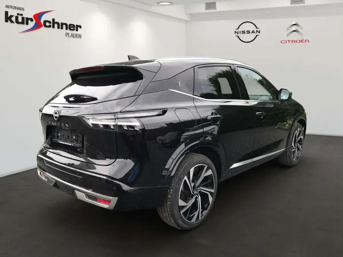 Gebraucht Nissan Qashqai Tekna+ 158 PS (116 kW) 2024 Pearl black SUV