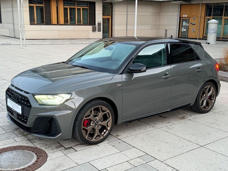 Chronosgrau Gebraucht 2020 Audi A1 Sportback S-Line Kleinwagen | 23.400 € (Fairer Preis) - Bild 1/4