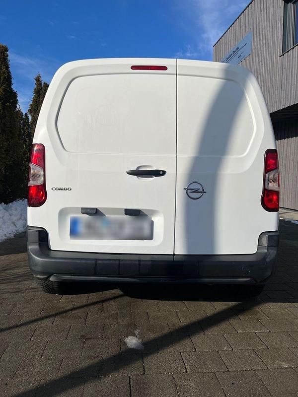 Gebraucht Opel Combo 76 PS (55 kW) 2020 Weiß Kleinwagen