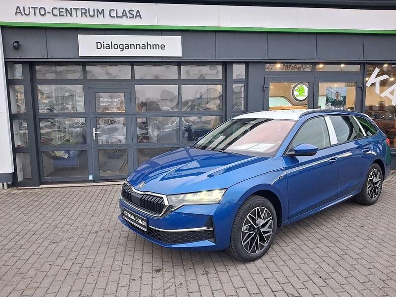 Raceblau metallic Neu 2025 Skoda Octavia Tour Kombi | 34.990 € (Teuer) - Bild 1/4