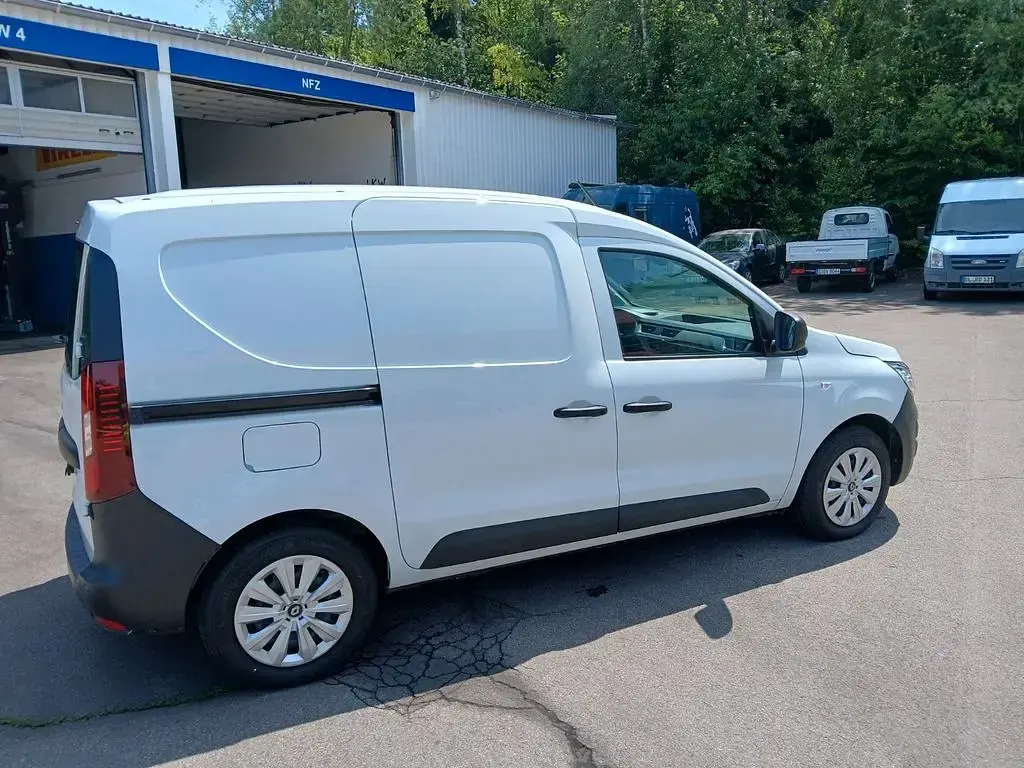 Gebraucht Renault Express 95 PS (69 kW) 2023 Weiß Van / Kleinbus