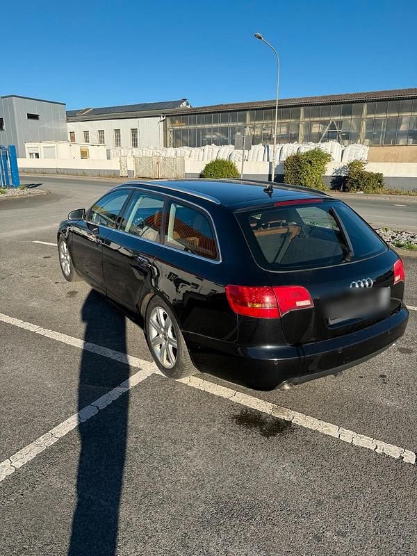 Schwarz Gebraucht 2006 Audi A6 Kombi | 3.200 € (Fairer Preis) - Bild 1/4