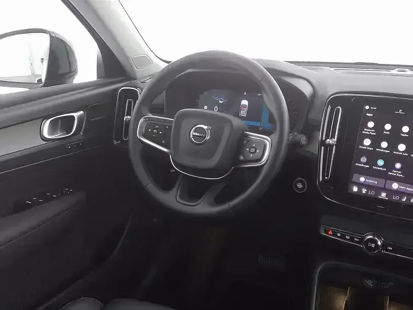 Gebraucht Volvo XC40 Ultra 163 PS (119 kW) 2025 Schwarz SUV