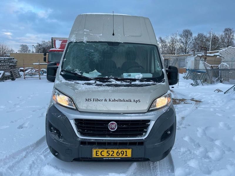 Gebraucht Fiat Ducato 130 PS (95 kW) 2014 Gold Van