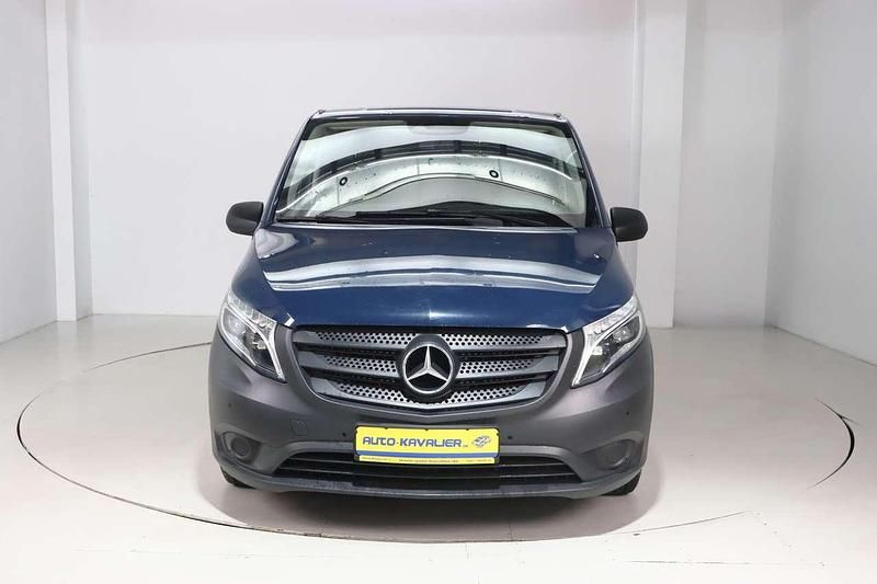 Gebraucht Mercedes Vito 163 PS (119 kW) 2020 Blau Van