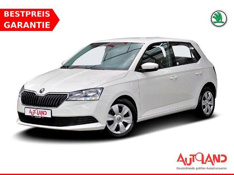 Weiß Gebraucht 2021 Skoda Fabia Active Kleinwagen | 12.950 € (Etwas zu teuer) - Bild 1/4