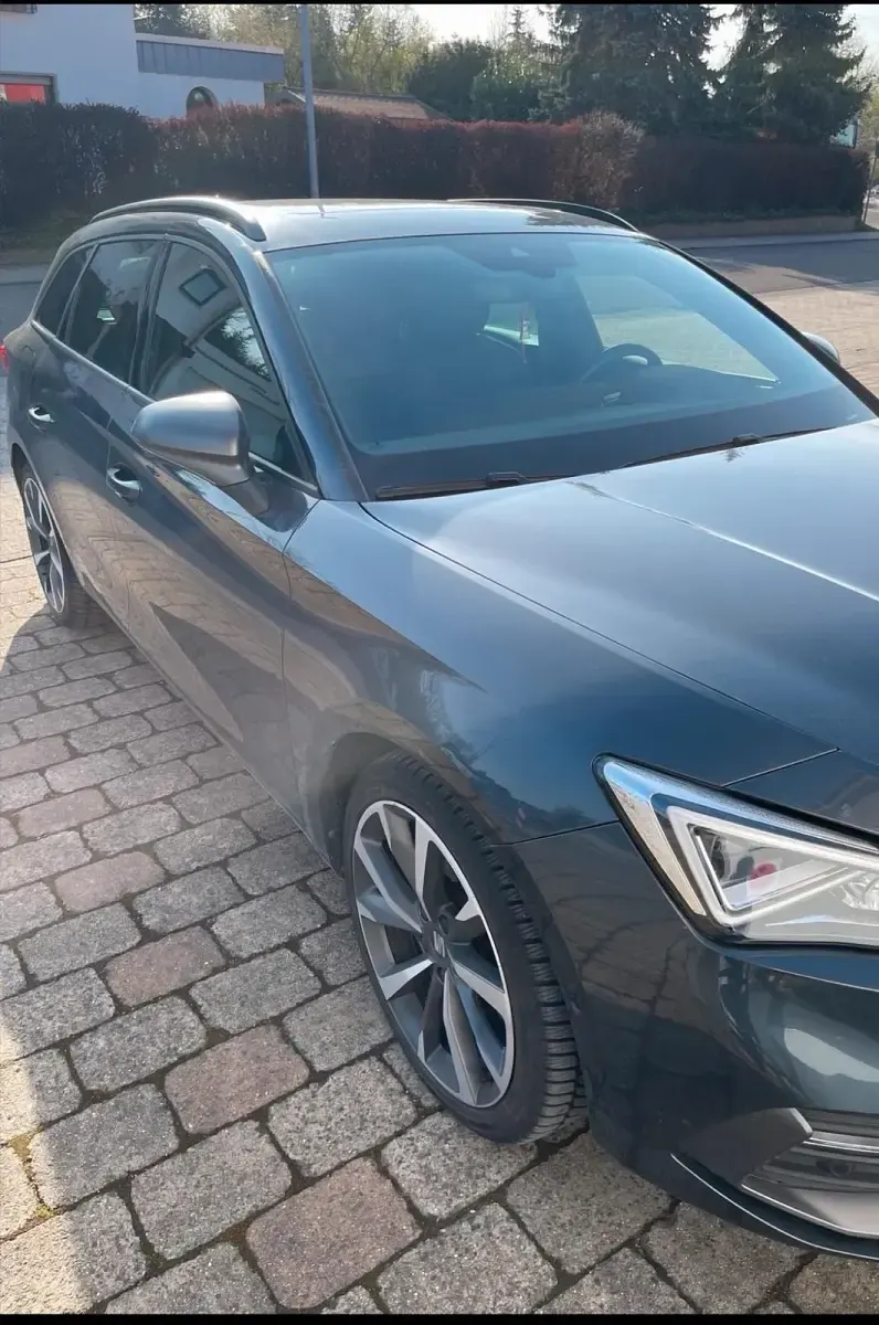 Używany Seat Leon 150 KM (110 kW) 2021 Szary Kombi