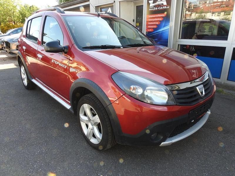 Rot Gebraucht 2011 Dacia Sandero Stepway Kleinwagen | 3.999 € (Fairer Preis) - Bild 1/4