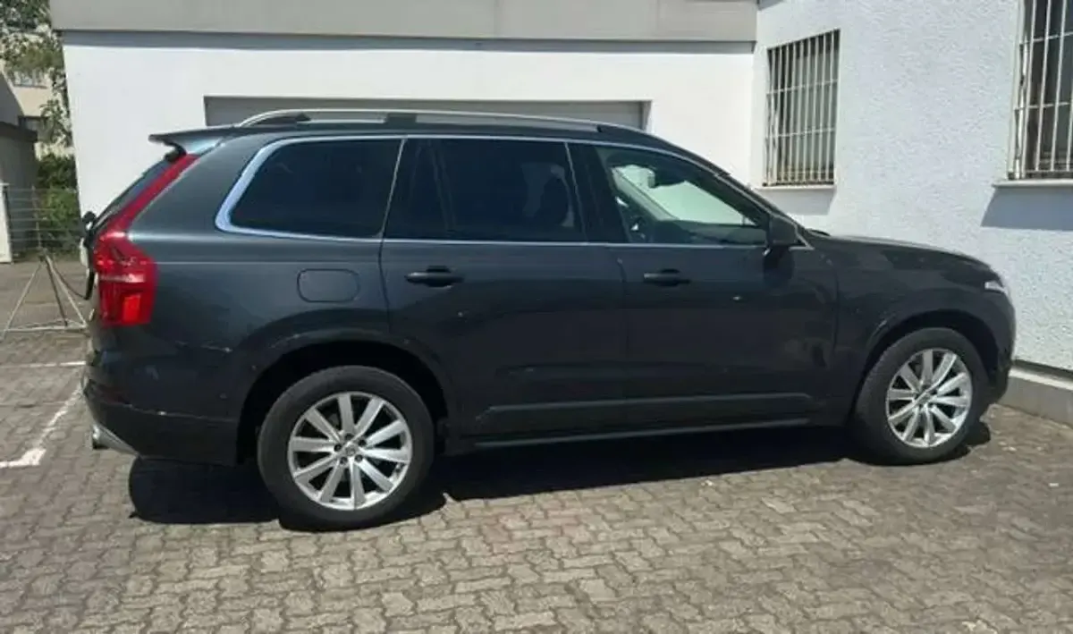 Gebraucht Volvo XC90 Momentum 235 PS (172 kW) 2017 Grau SUV