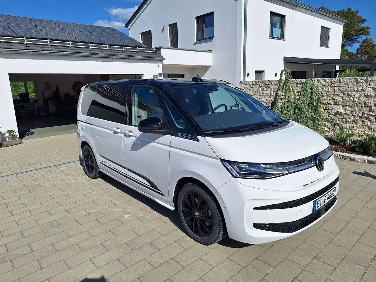 Gebraucht VW Multivan Edition 204 PS (150 kW) 2025 Weiß Van / Kleinbus
