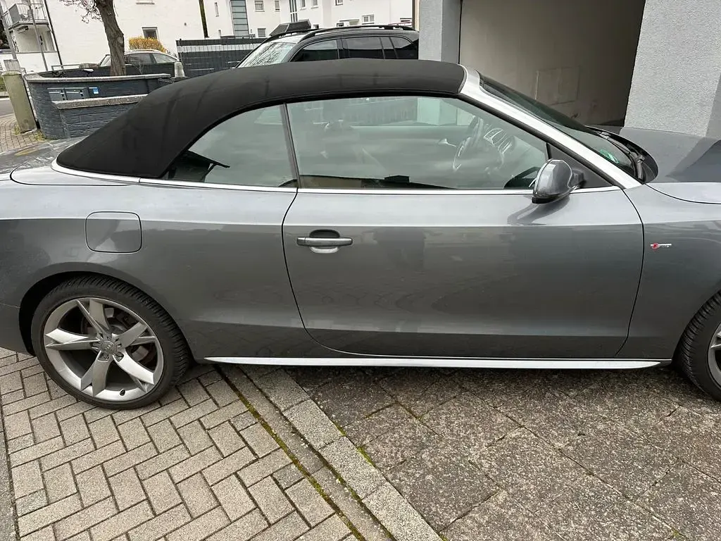 Gebraucht Audi A5 Cabriolet Sport 177 PS (130 kW) 2014 Grau Cabrio