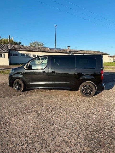 Gebraucht Toyota Proace 177 PS (130 kW) 2019 Schwarz Van / Kleinbus