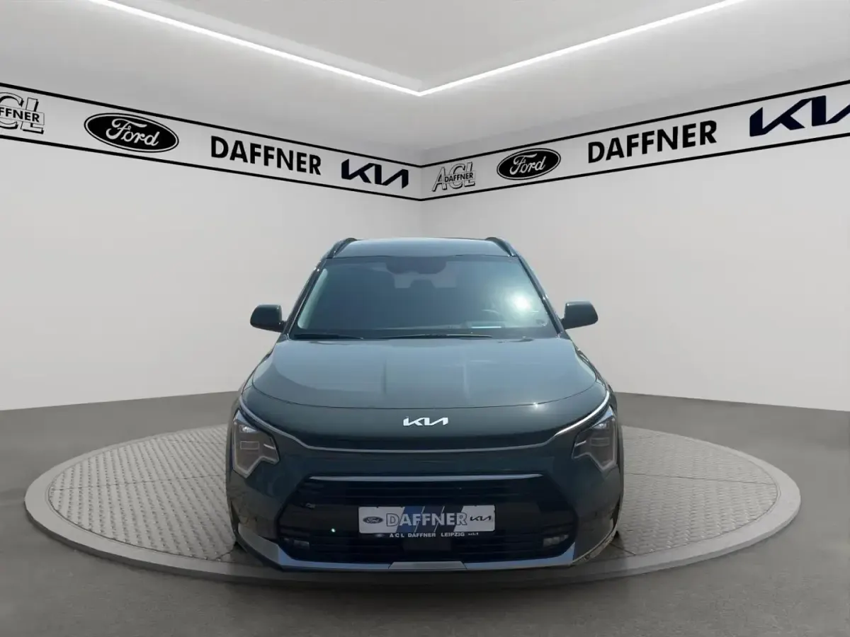 Neu Kia Niro Spirit 128 PS (94 kW) 2026 Grün SUV