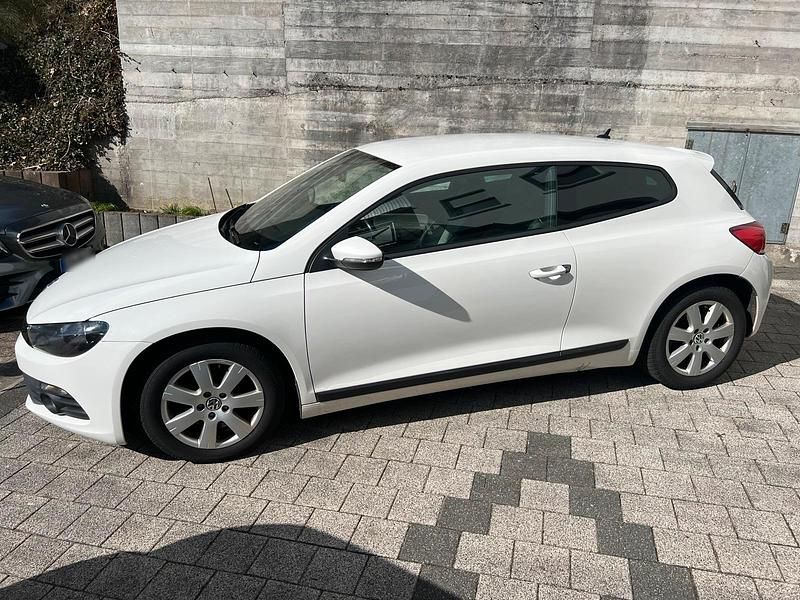 Gebraucht VW Scirocco 160 PS (117 kW) 2009 Weiß Coupé