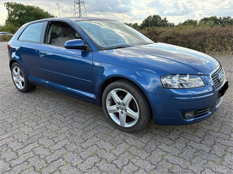 Blau Gebraucht 2007 Audi A3 Limousine | 3.000 € (Guter Preis) - Bild 1/4