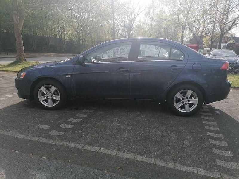 Gebraucht Mitsubishi Lancer Inform 140 PS (102 kW) 2008 Blau Limousine