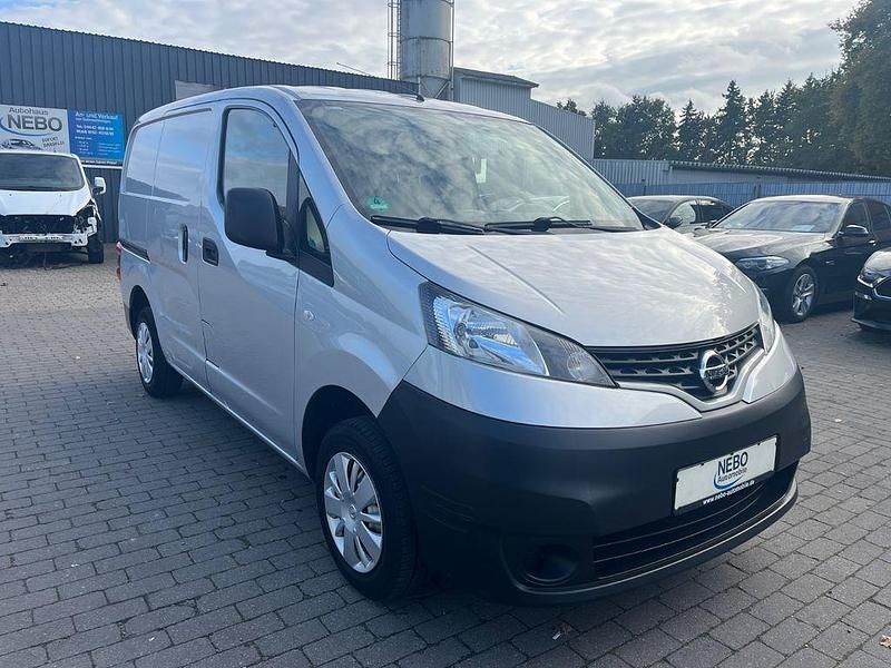 Gebraucht Nissan NV200 Comfort 90 PS (66 kW) 2018 Silber Van / Kleinbus