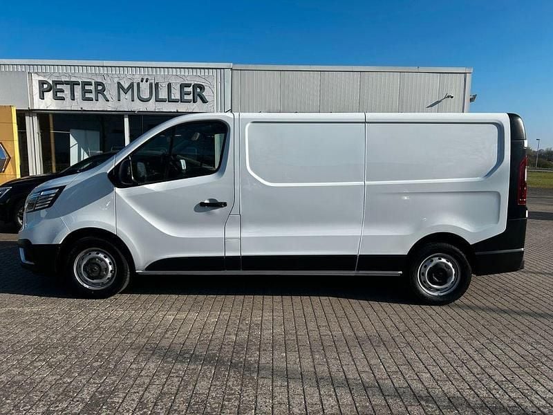 Occasion Renault Trafic Komfort 110 ch (80 kW) 2024 Blanc Monospace