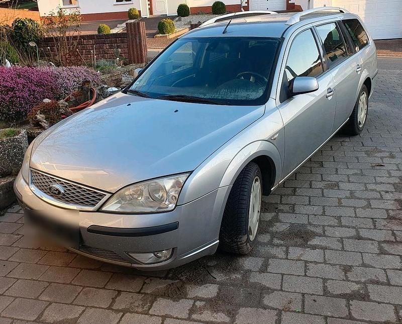 Gebraucht Ford Mondeo 130 PS (95 kW) 2006 Grau Kombi