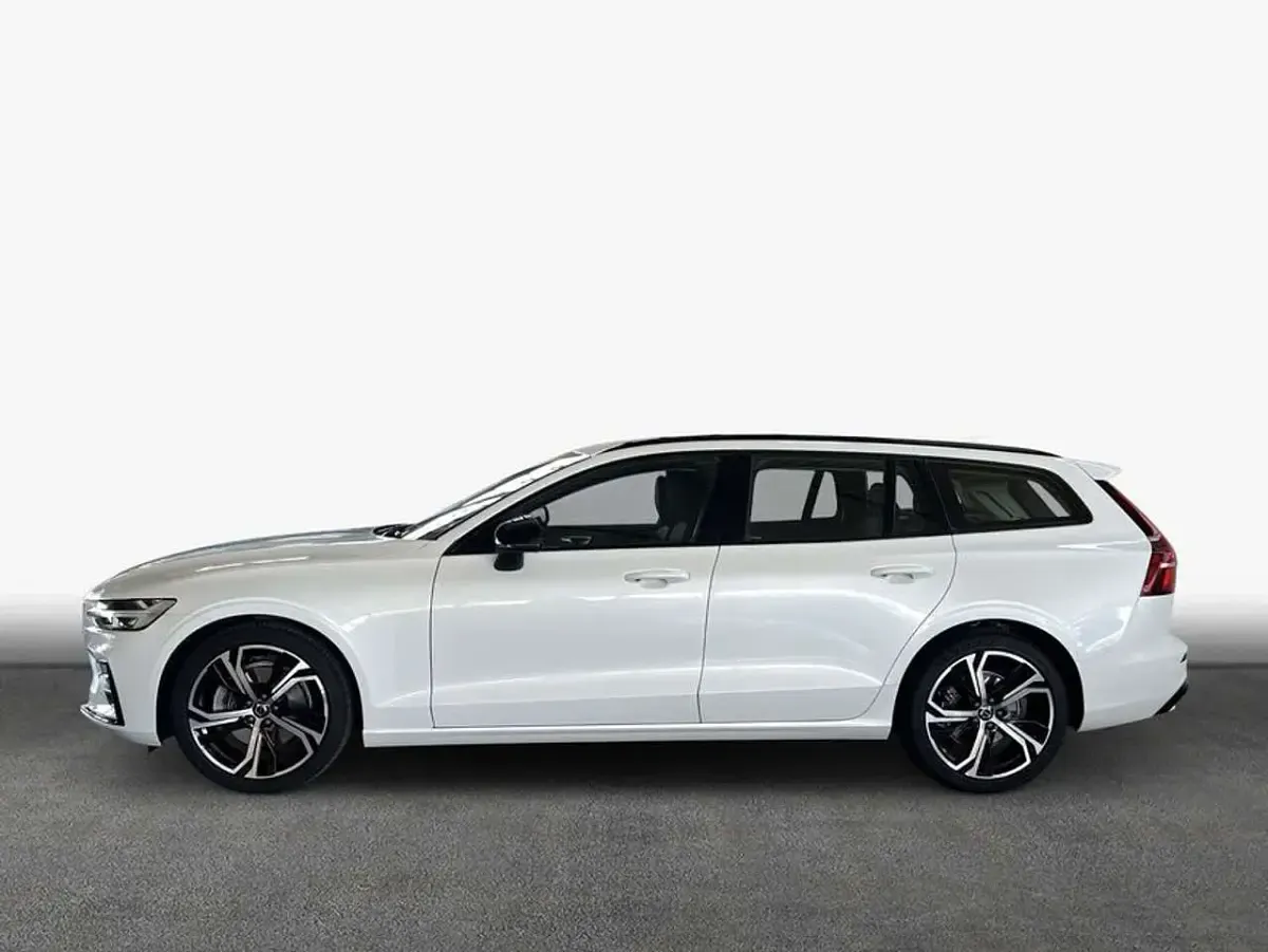 Gebraucht Volvo V60 Plus 197 PS (144 kW) 2023 Weiß Kombi