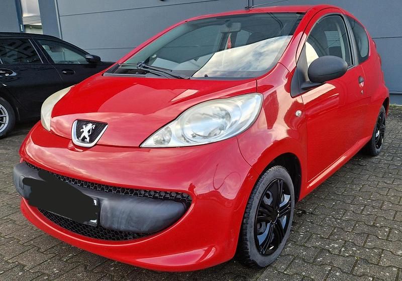 Gebraucht Peugeot 107 68 PS (50 kW) 2008 Rot Kleinwagen