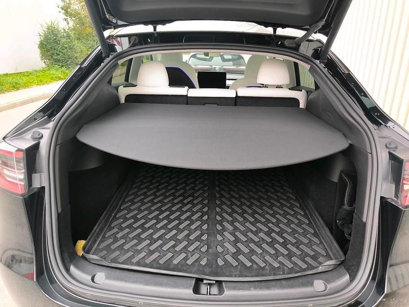 Gebraucht Tesla Model Y Long Range AWD 378 kW (514 PS) 2022 Schwarz SUV