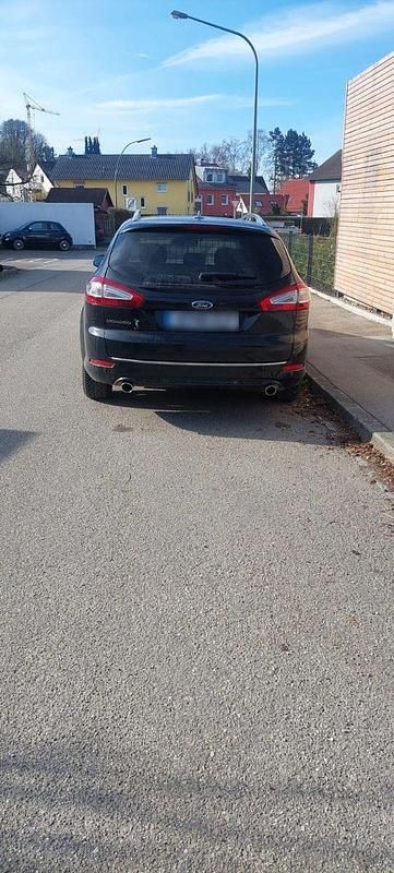 Gebraucht Ford Mondeo Titanium 200 PS (147 kW) 2011 Schwarz Kombi