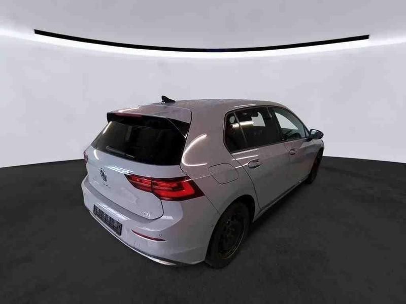 Gebraucht VW Golf VIII Active 110 PS (80 kW) 2022 Grau Limousine