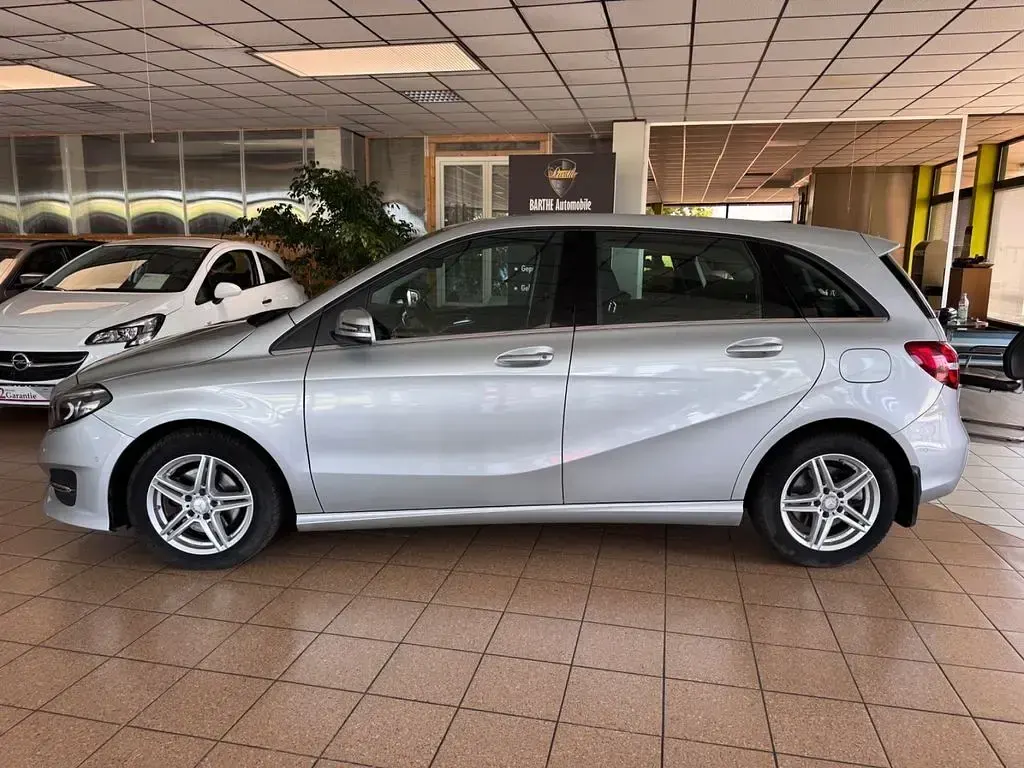 Gebraucht Mercedes B220 177 PS (130 kW) 2015 Silber Kleinwagen