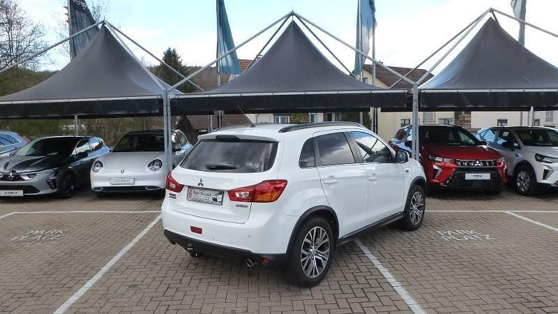 Gebraucht Mitsubishi ASX Top 117 PS (86 kW) 2016 Andenweiß SUV