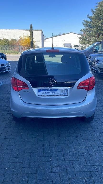 Gebraucht Opel Meriva Active 120 PS (88 kW) 2014 Silber Van / Kleinbus
