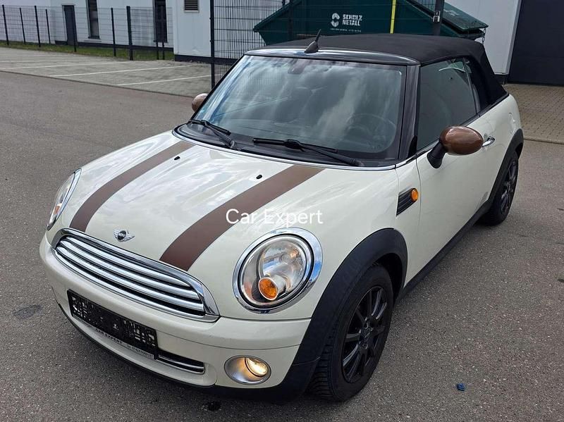 Gebraucht Mini One Cabriolet 98 PS (72 kW) 2010 Pepper white Cabrio
