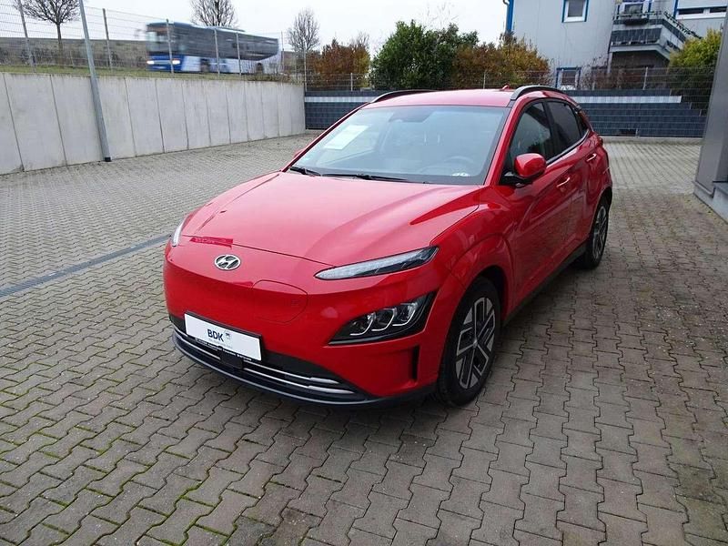 Engine red / sol Gebraucht 2023 Hyundai Kona Prime SUV | 28.900 € (Etwas zu teuer) - Bild 1/4