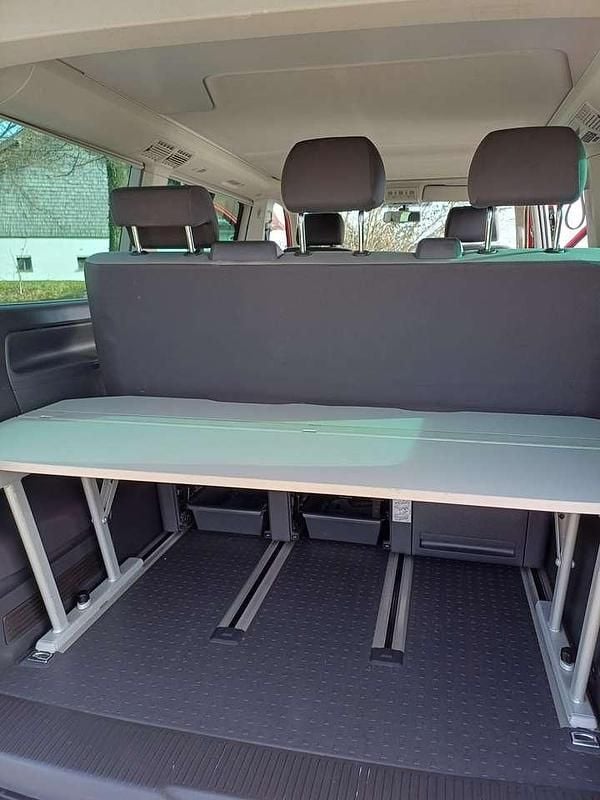 Gebraucht VW California Beach 140 PS (102 kW) 2013 Rot Van