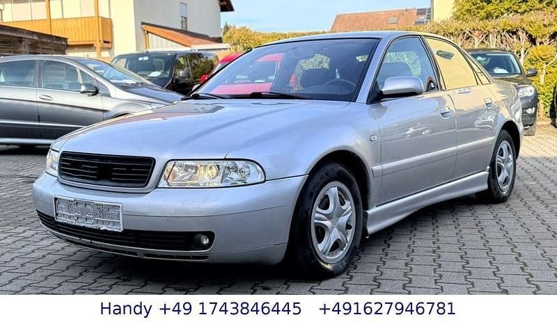 Gebraucht Audi A4 116 PS (85 kW) 2000 Silber Limousine