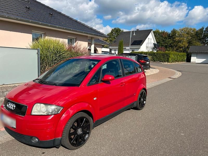 Rot Gebraucht 2002 Audi A2 S-Line Kleinwagen | 3.000 € (Fairer Preis) - Bild 1/4