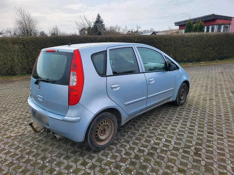 Gebraucht Mitsubishi Colt 68 PS (50 kW) 2005 Grau Kleinwagen
