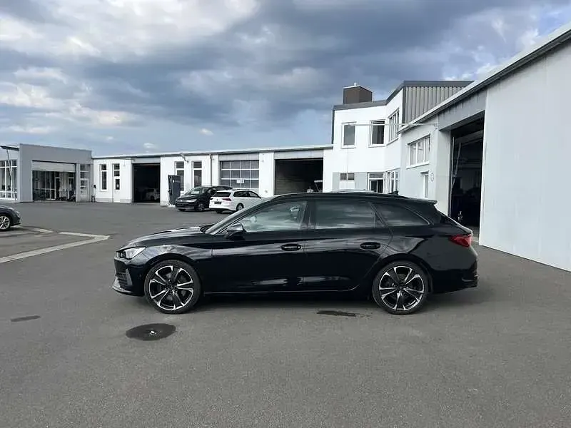 Gebraucht Cupra Leon VZ 300 PS (220 kW) 2024 Schwarz Kombi