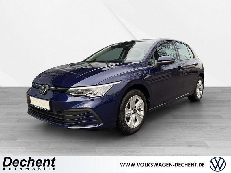 Blau Gebraucht 2020 VW Golf VIII Life Limousine | 17.740 € (Fairer Preis) - Bild 1/4