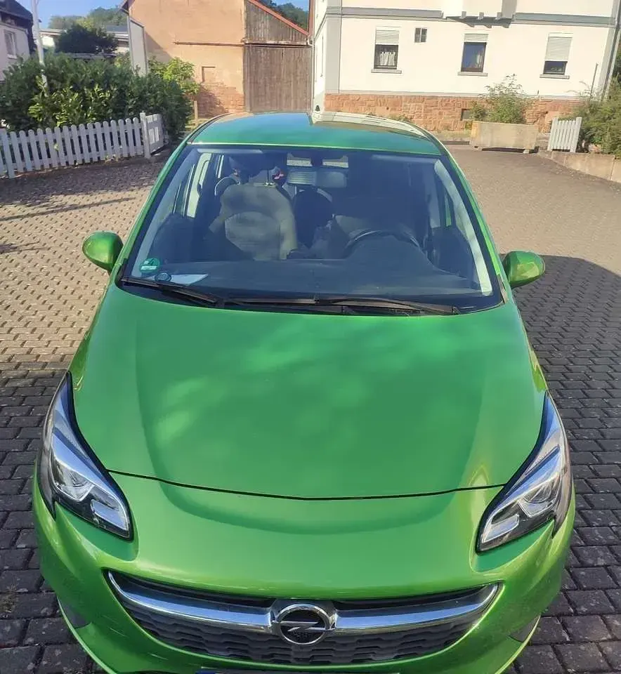 Gebraucht Opel Corsa Edition 90 PS (66 kW) 2015 Grün Kleinwagen