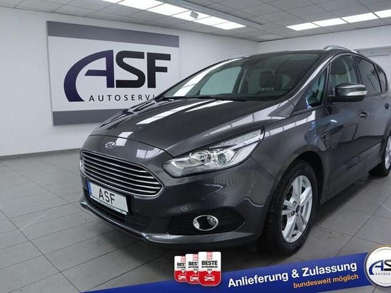 Grau Gebraucht 2019 Ford S-MAX Business Edition Van / Kleinbus | 18.470 € (Guter Preis) - Bild 1/3