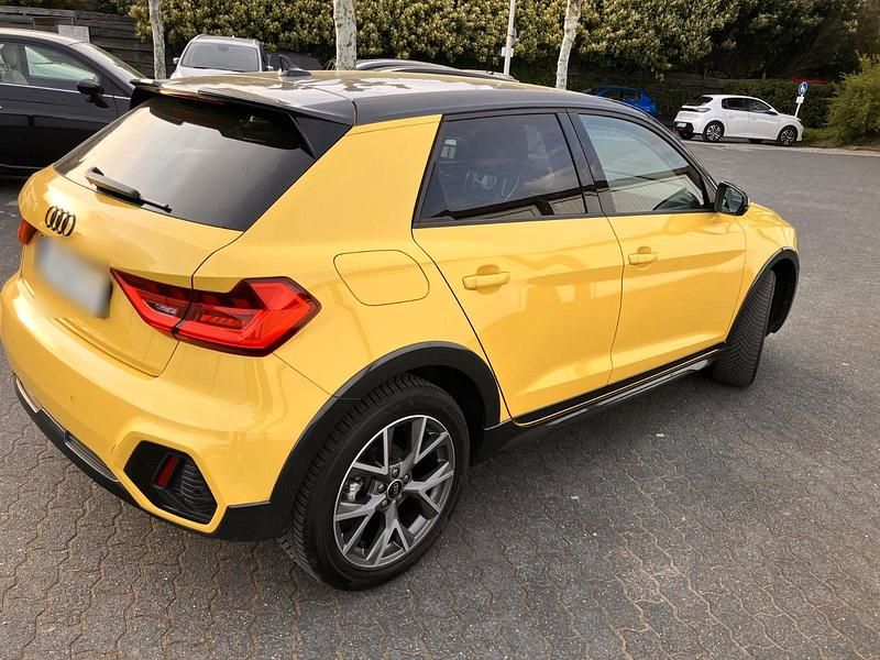 Gebraucht Audi A1 Design 116 PS (85 kW) 2020 Gelb SUV