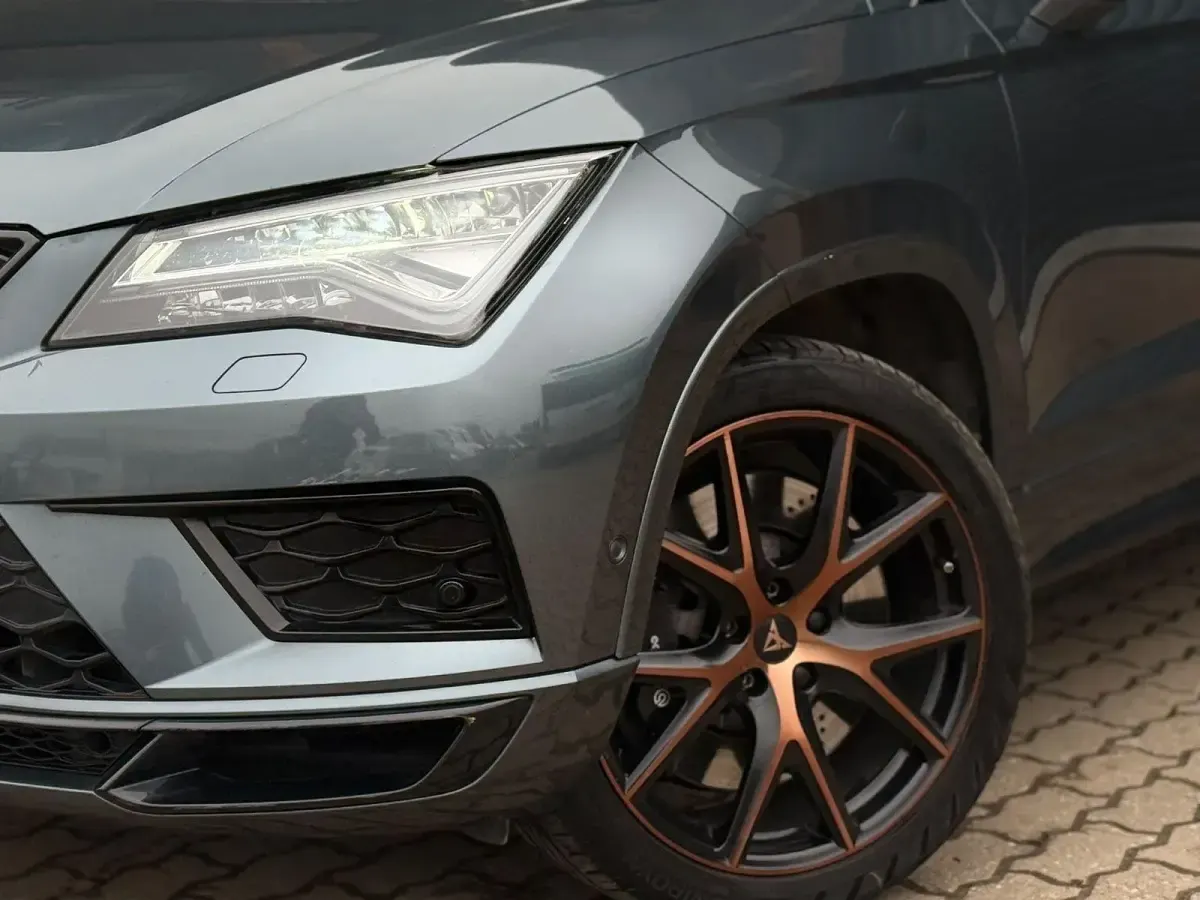 Gebraucht Cupra Ateca 300 PS (220 kW) 2019 Grau SUV