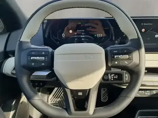 Gebraucht Kia EV4 150 kW (204 PS) 2025 Deluxeweiss met. Limousine
