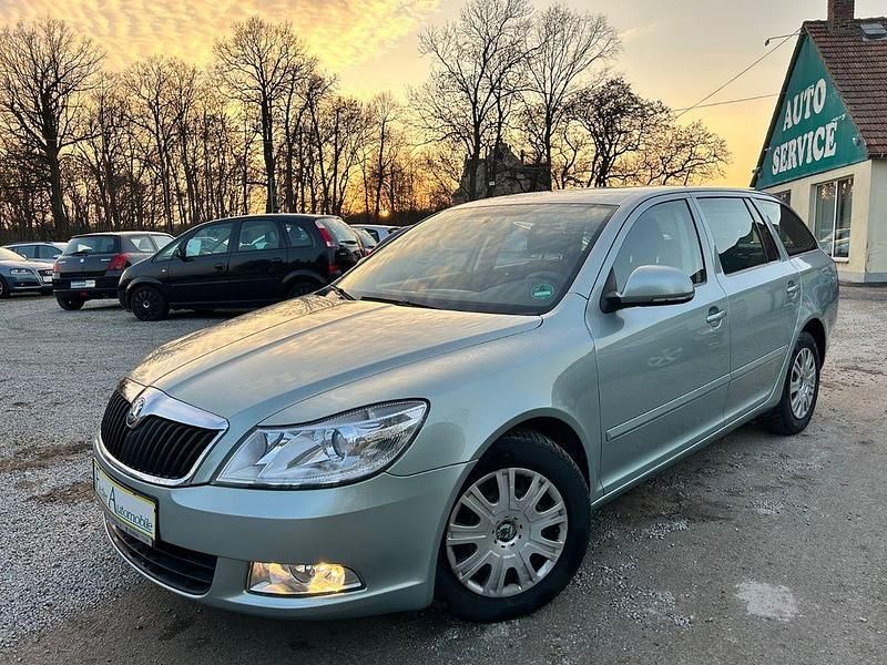 Gebraucht Skoda Octavia 102 PS (75 kW) 2009 Grün Kombi