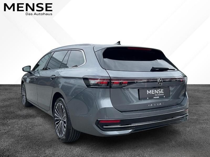Gebraucht VW Passat Elegance 150 PS (110 kW) 2025 Diabasgrau Limousine
