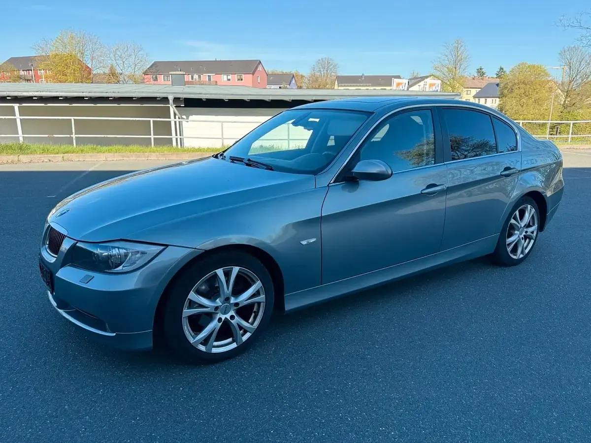 Używany BMW 325 218 KM (160 kW) 2006 Srebrny Sedan/Limuzyna