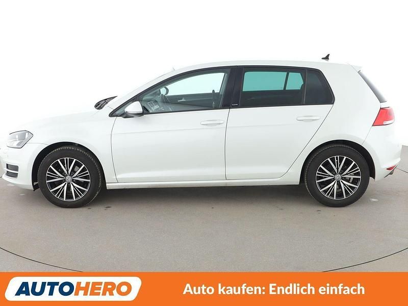 Gebraucht VW Golf VII Allstar 110 PS (80 kW) 2016 Weiß Limousine